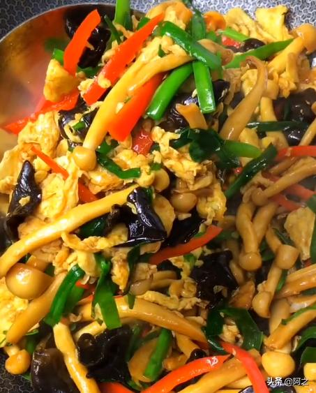 教你海鲜菇炒鸡蛋（妈妈最爱吃的海鲜菇炒鸡蛋）